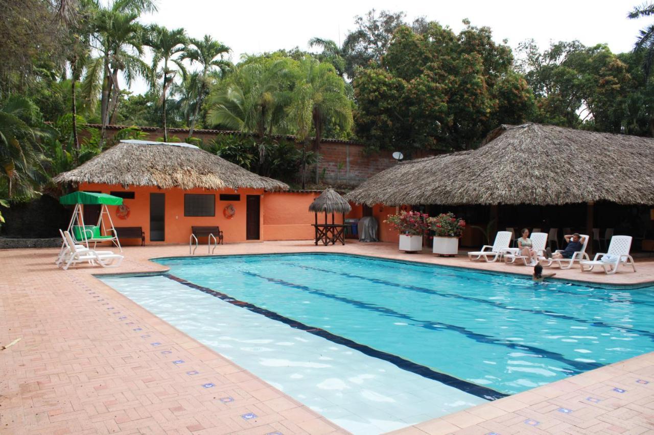 Hotel La Palma Del Paso Real- Solo Adultos Santa Fe de Antioquia Exterior photo